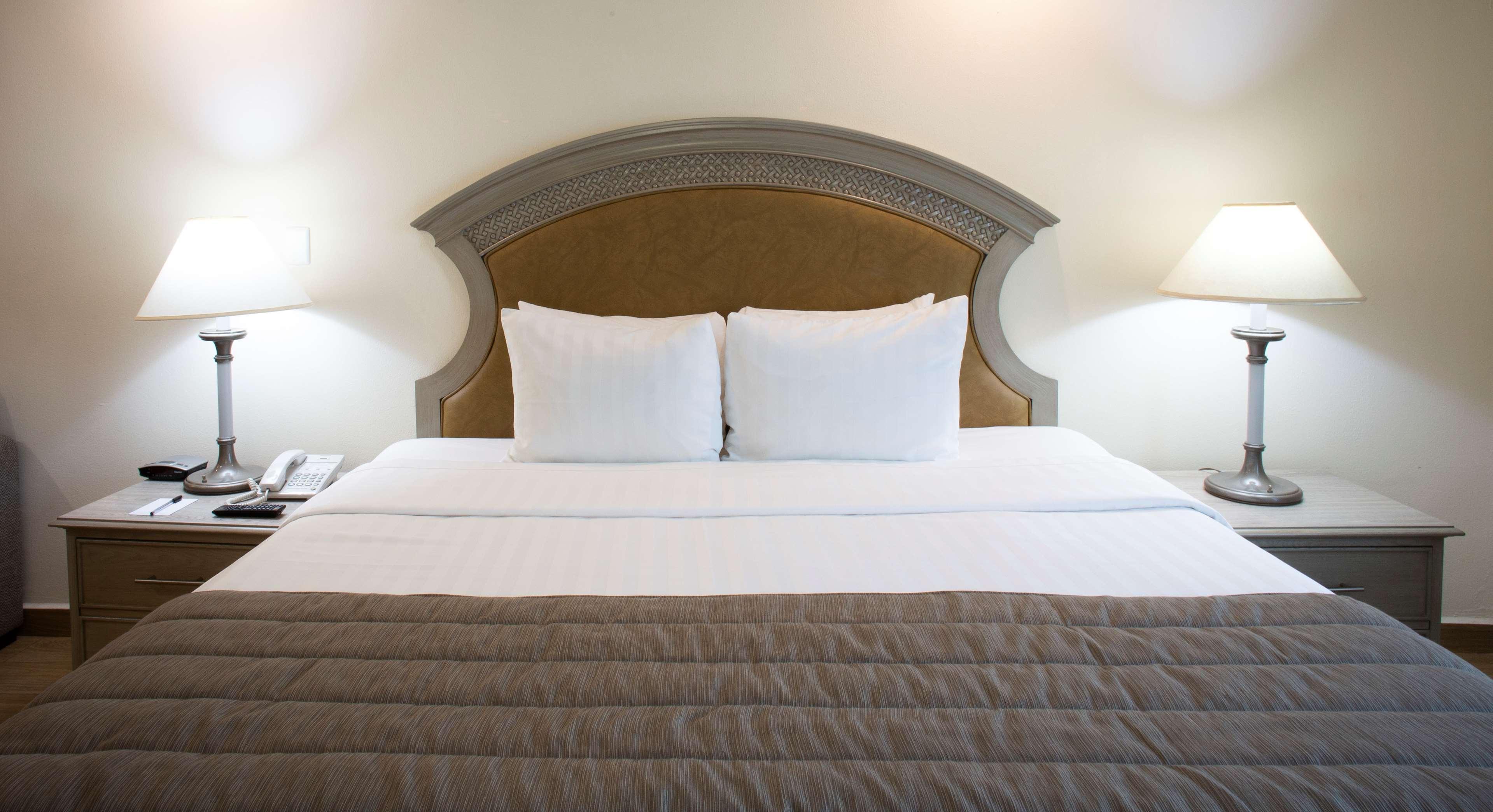 Best Western Plus Monterrey Colon Extérieur photo