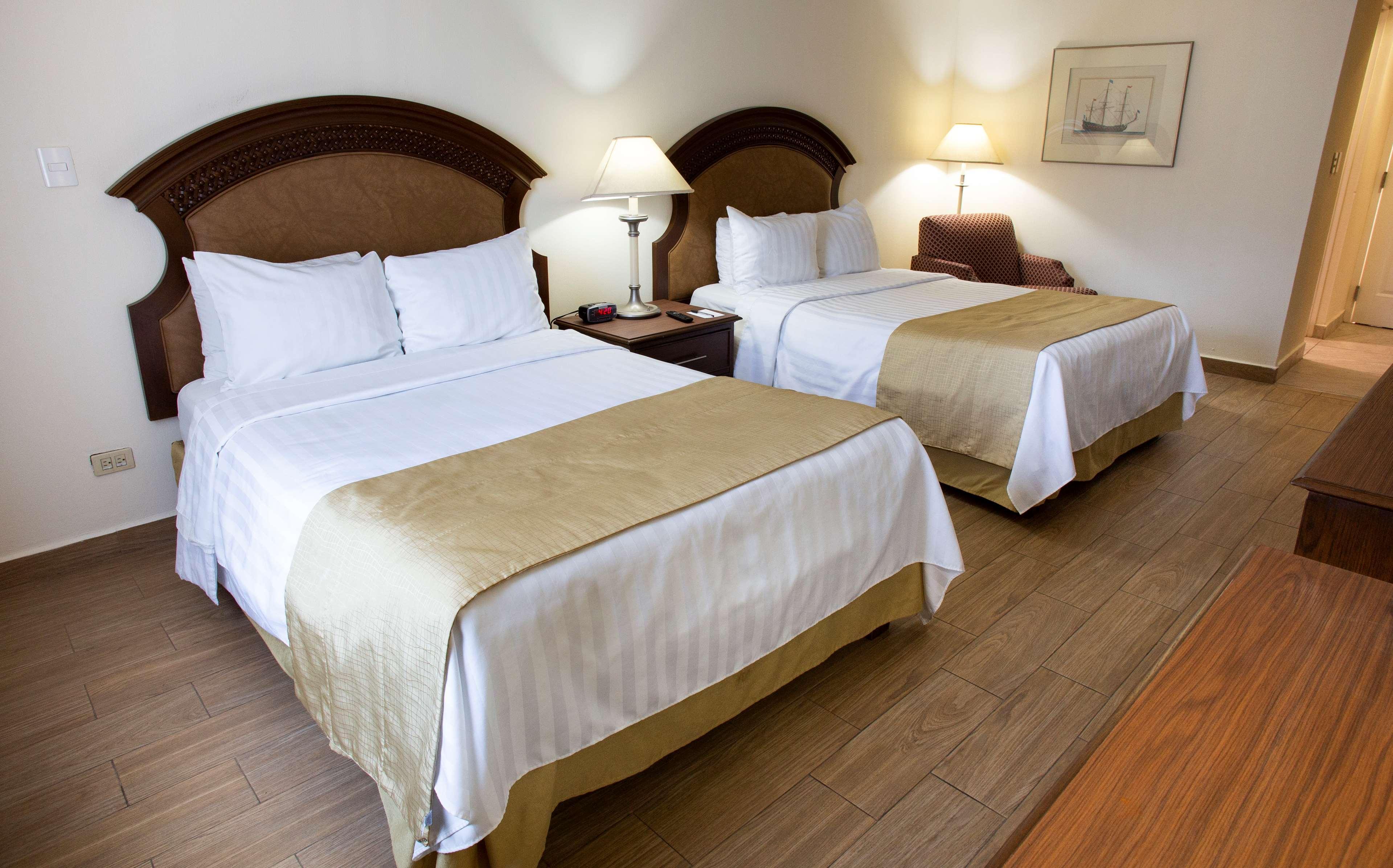 Best Western Plus Monterrey Colon Extérieur photo