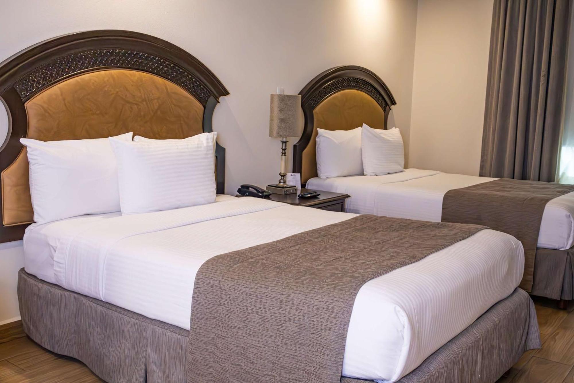 Best Western Plus Monterrey Colon Extérieur photo
