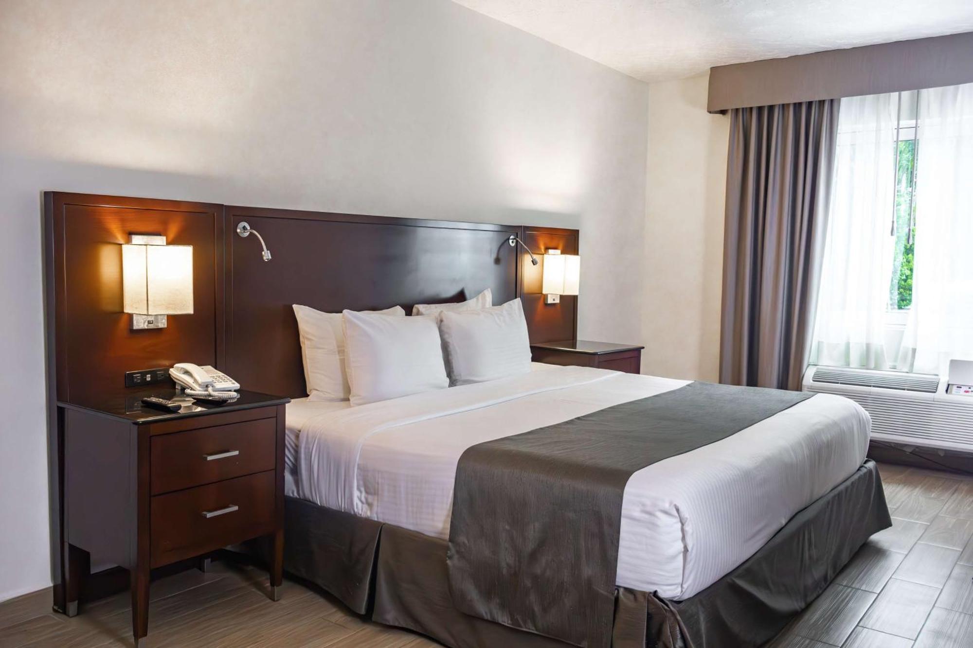 Best Western Plus Monterrey Colon Extérieur photo