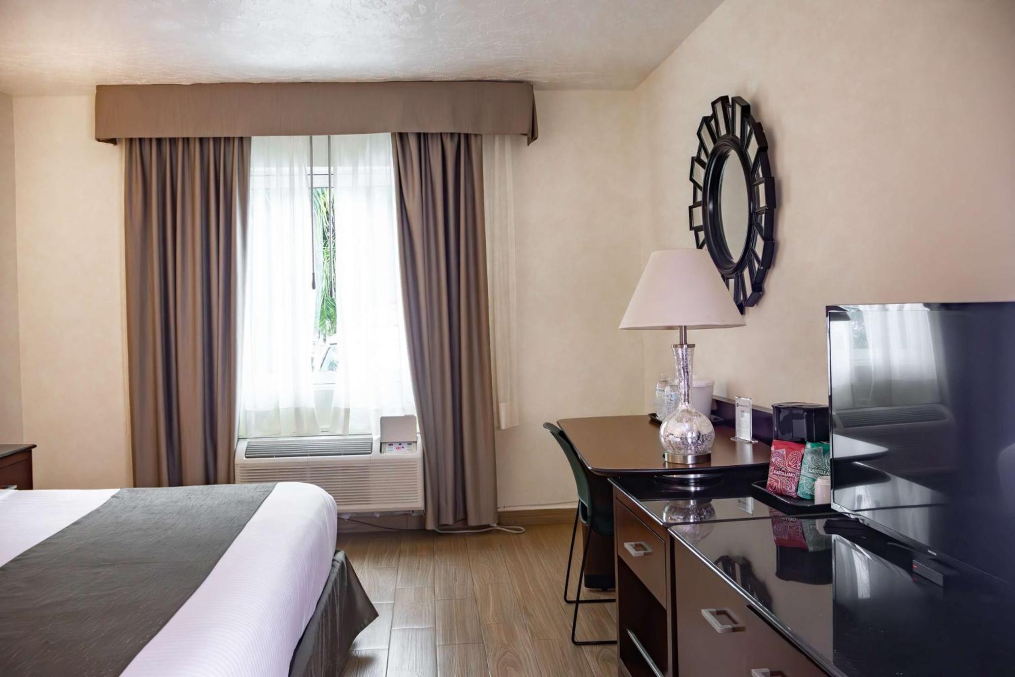 Best Western Plus Monterrey Colon Extérieur photo