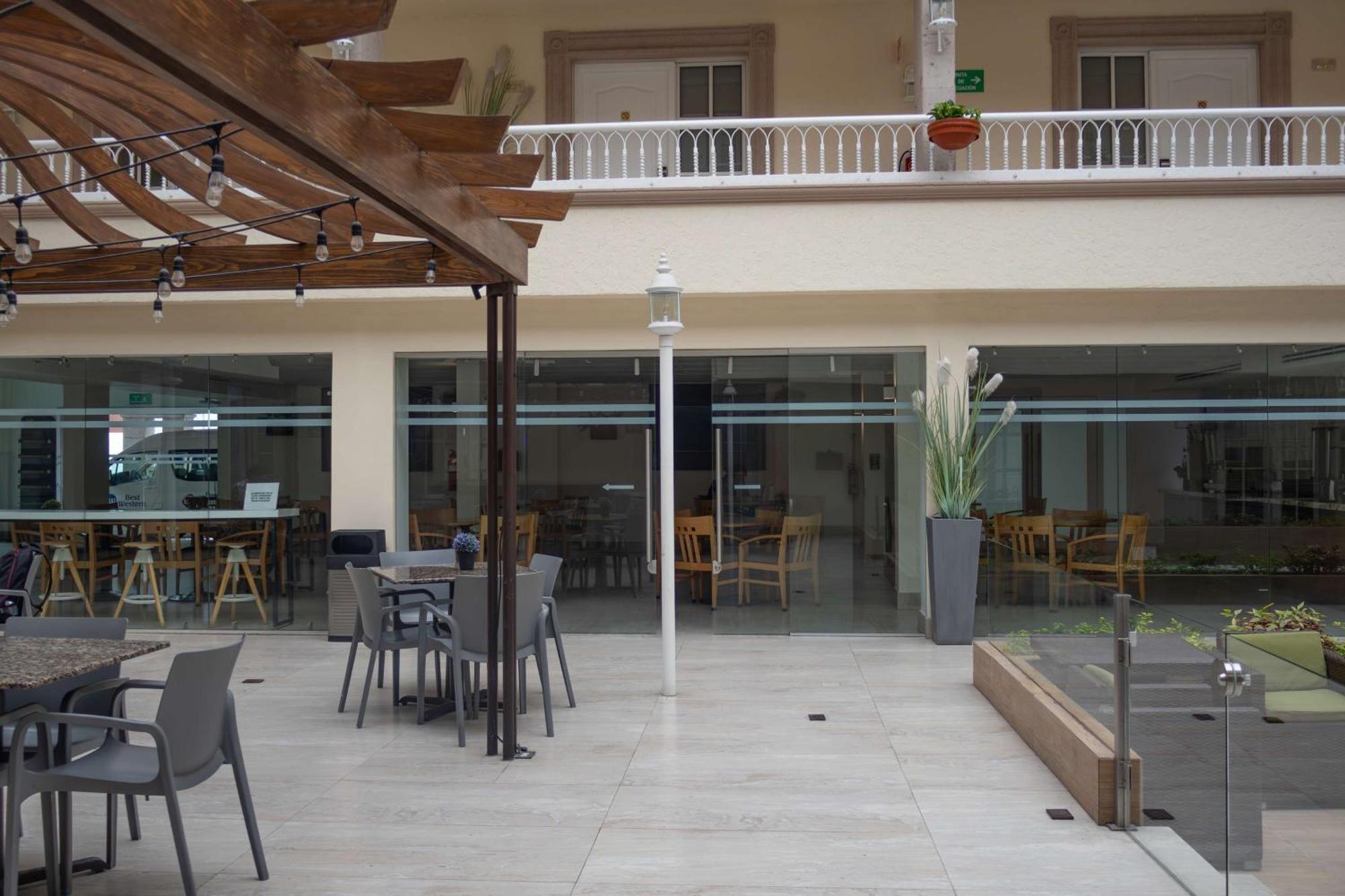 Best Western Plus Monterrey Colon Extérieur photo